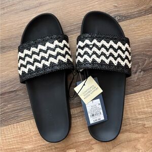 Universal Thread Slide-Ons Size 7